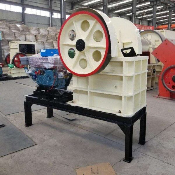 Sản xuất máy nghiền hàm di động Pe250*400 Diesesl